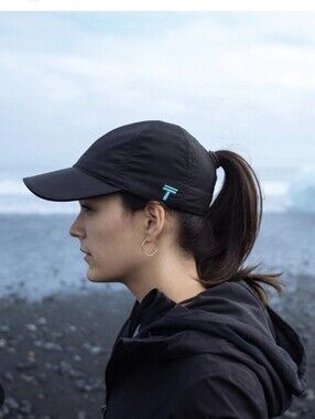 TopKnot Performance Hat Ponytail Cap Black Light Windproof Size S/M 21.25-22"